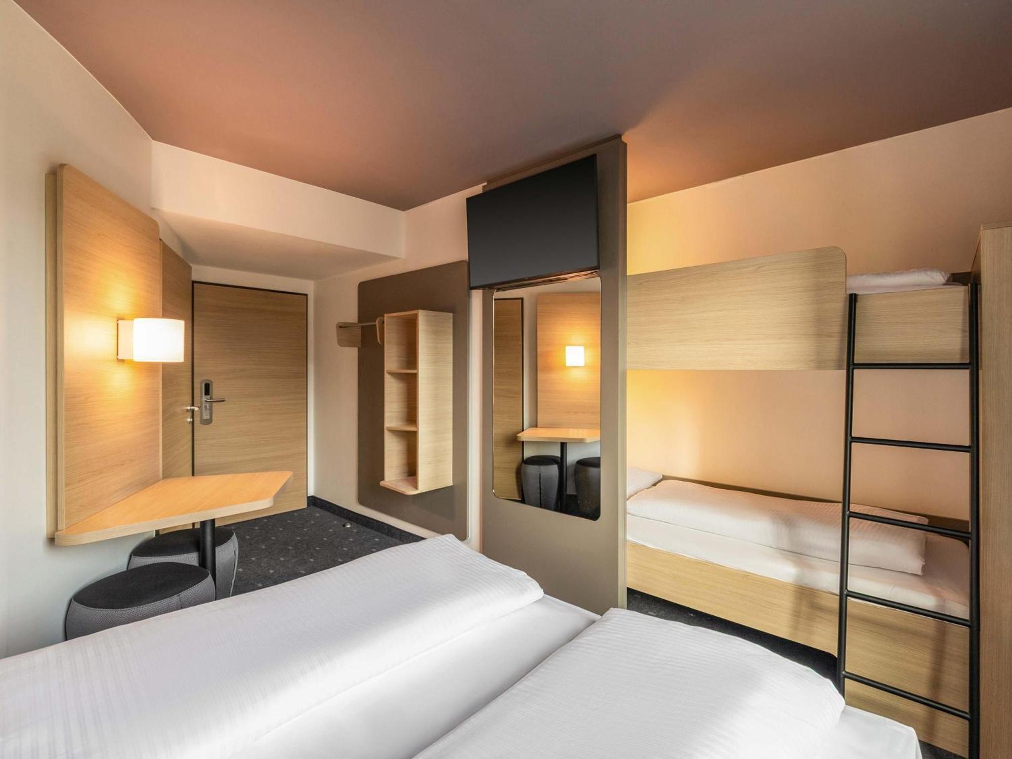 Hotel Duesseldorf-city 3*