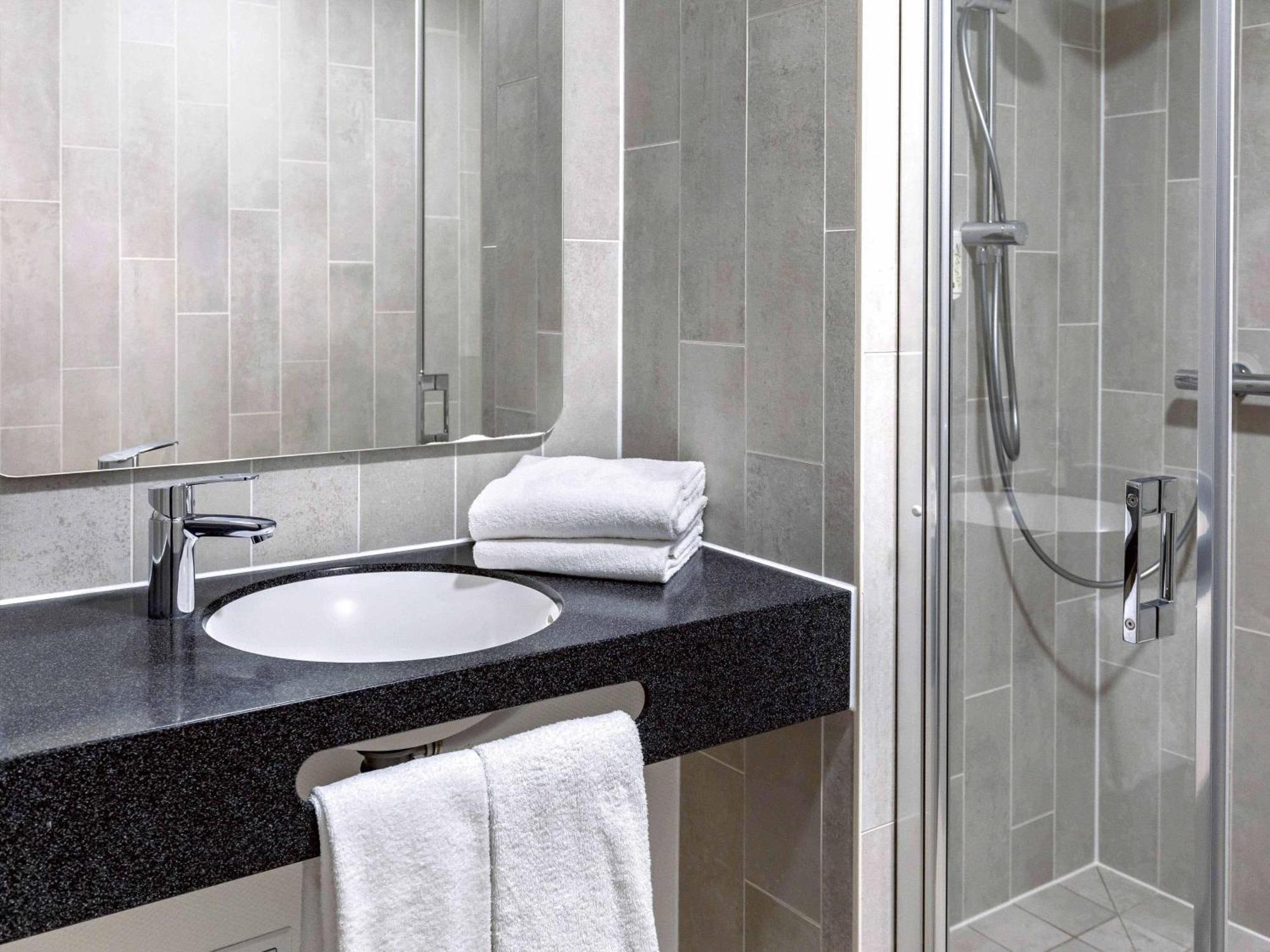 Duesseldorf-city Hotel 3*