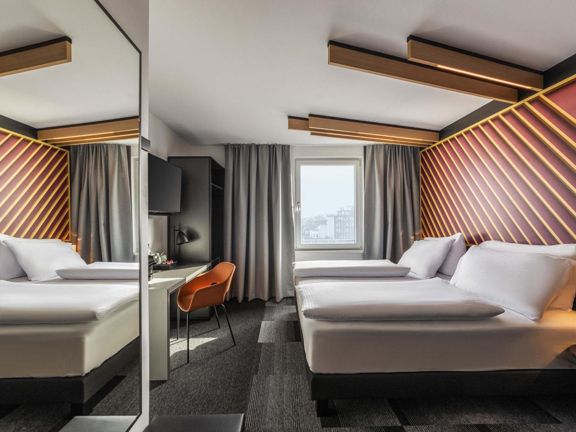 Düsseldorf-city Hotel 3*