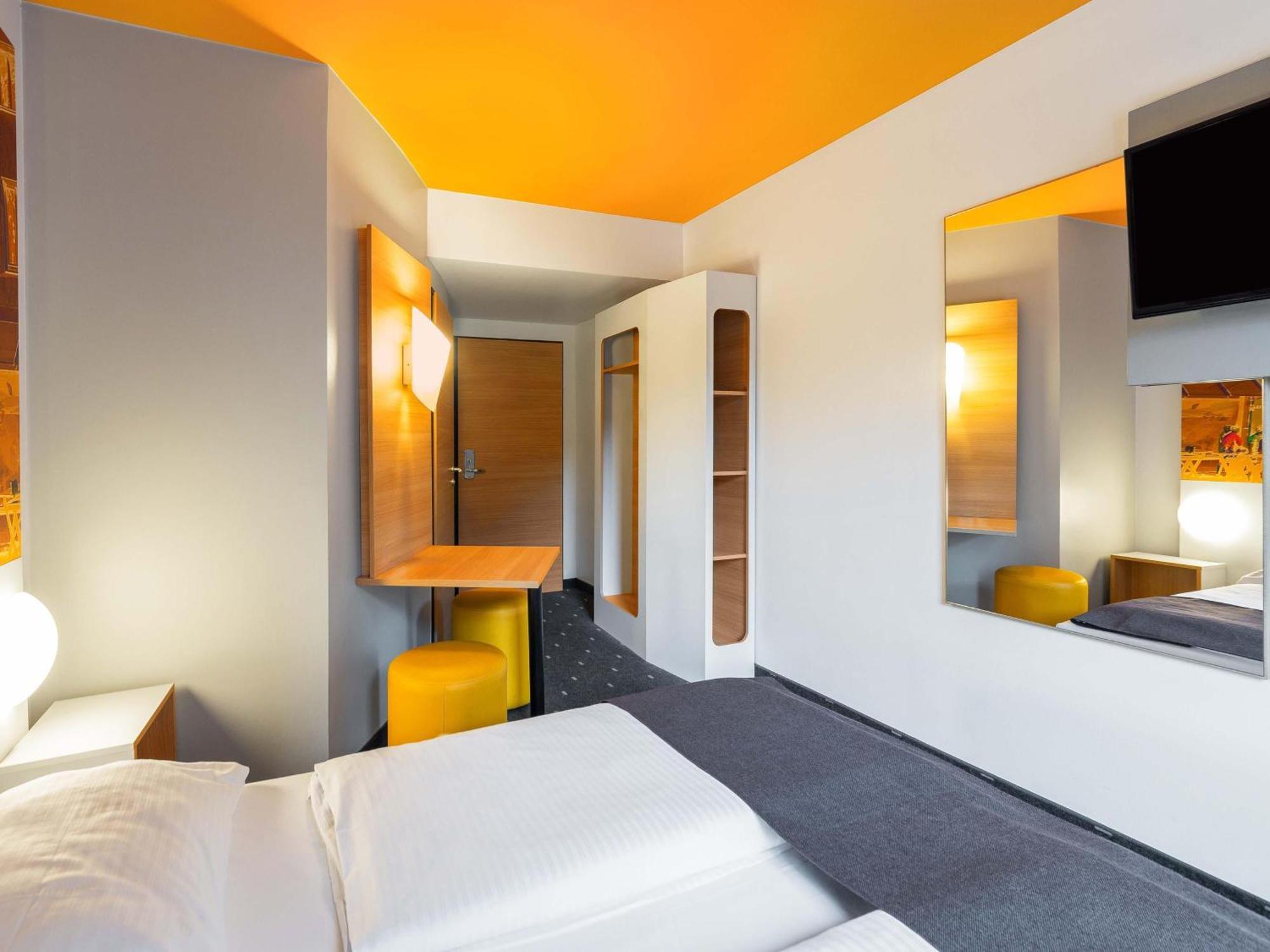 Hotel Duesseldorf-city 3*